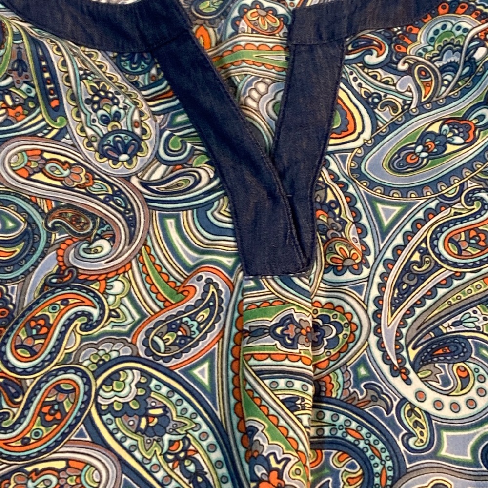 Liz Claiborne paisley top